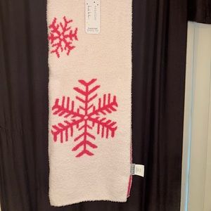 Nicole Miller Pink snowflake blanket